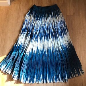 Beautiful flowy long skirt